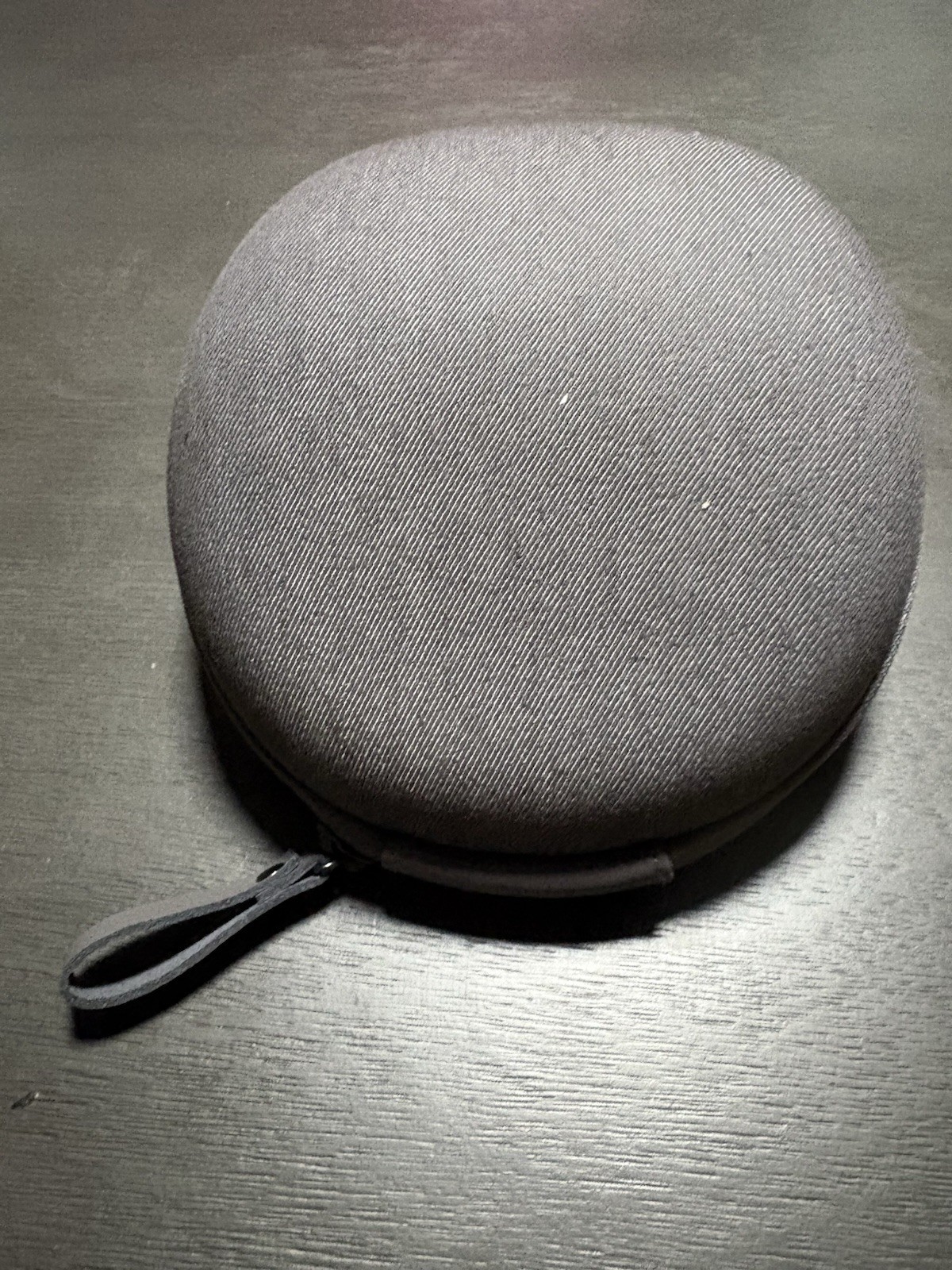 Moshi Avanti Headphones – Premium Leather & Aluminum Tested And Working. Amazing