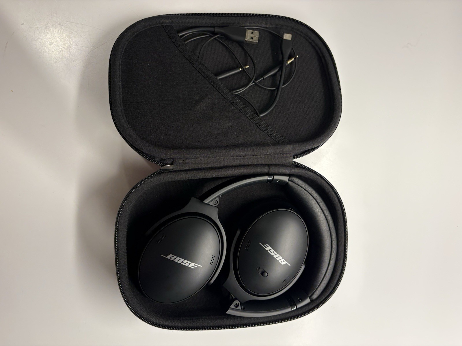 Bose QuietComfort Headphones Basically new
