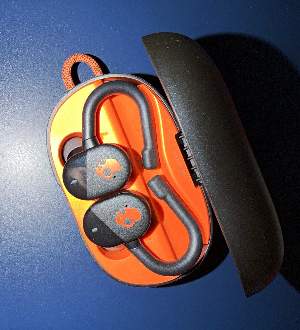 Skullcandy Push Active True Wireless Earbuds USB-C Case Orange/Black