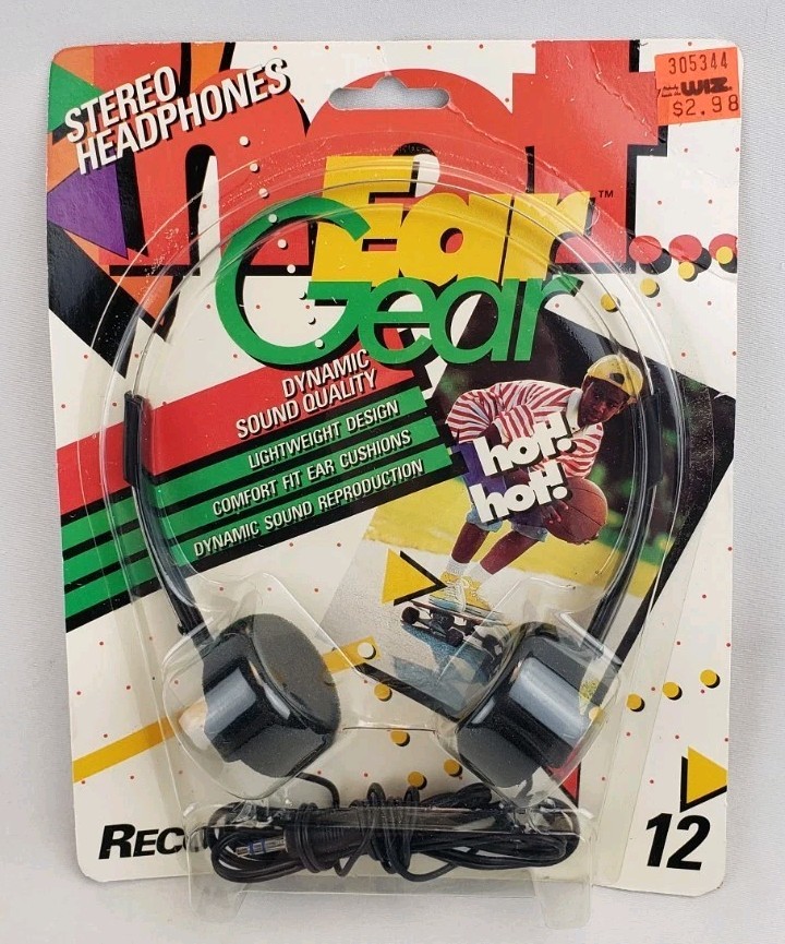 Vintage NOS 1990’s Recoton Walkman Stereo Headphones Hot Ear Gear EG12 90’s Y2k