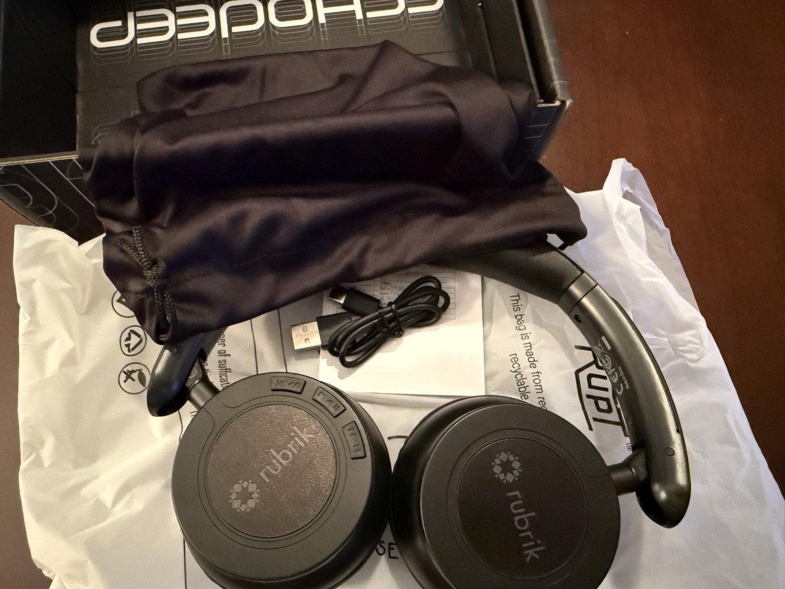 Rupt EchoDeep Wireless Headphones Noise Cancelling Rubrik Logo And *BRAND NEW*