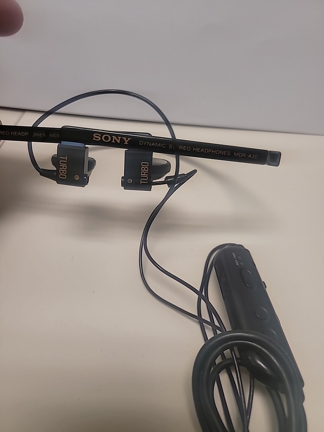 Sony Turbo Dynamic Stereo Headphones MDR-A20 Walkman W Controller Foldable