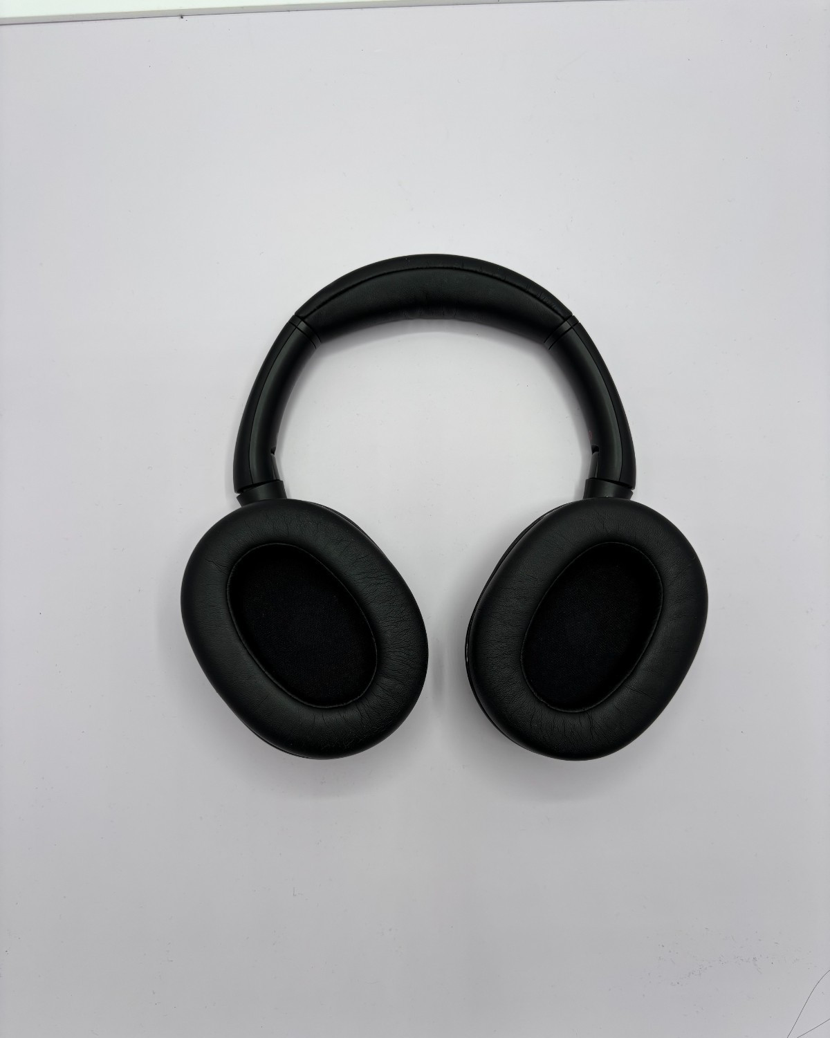 Sony WH-ULT900N ULT WEAR Wireless Headphones – Used – With Travel Case.