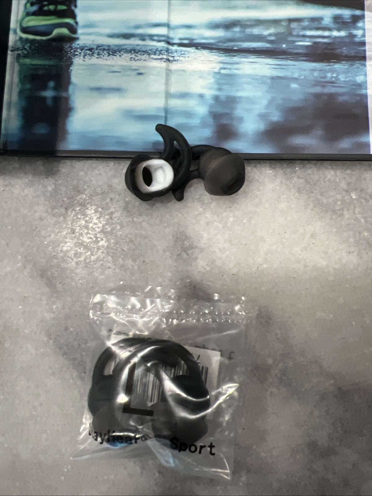 Bose SoundSport 7417760010 In-ear Charcoal Black Headphones – FREE SHIPPING