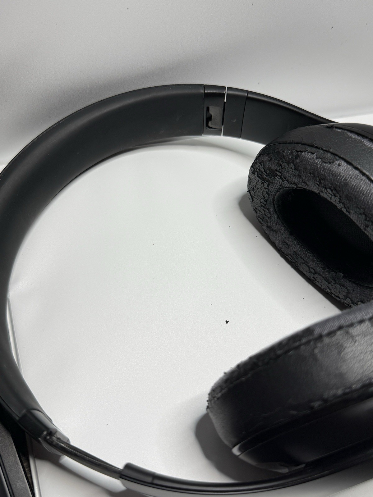 Beats by Dr. Dre Studio2 Wireless Bluetooth Headphones Black – B0501