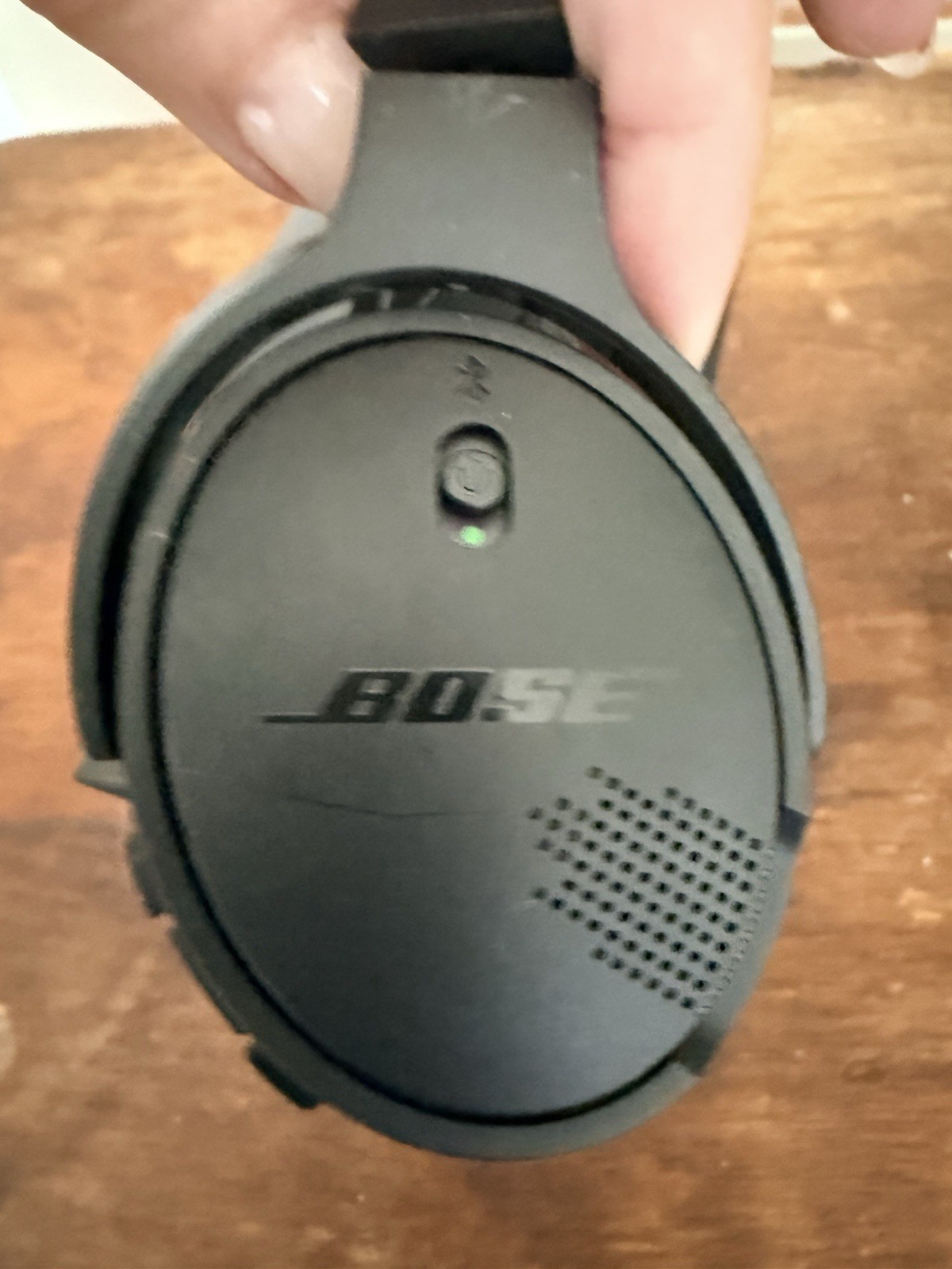 Bose QuietComfort 35 Over the Ear Wireless Headphones – Black
