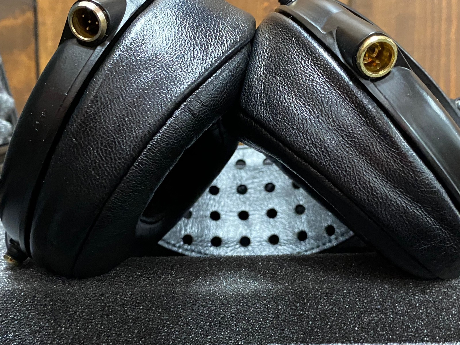 Audeze LCD-4z Planar Magnetic Headphones | USED/GREAT | Open Back | Hard Case