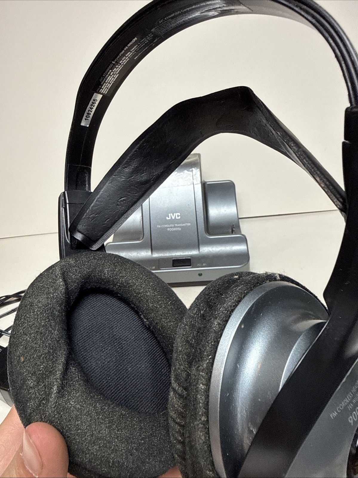 JVC HA-W600RF 900MHz Wireless Headphones w/ Transmitter Power Adapter Base