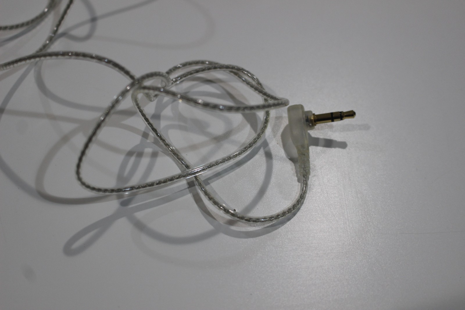 Ultimate Ears Super Fi 3 studio Headphones Stereo UE Earbuds Transparent Tin