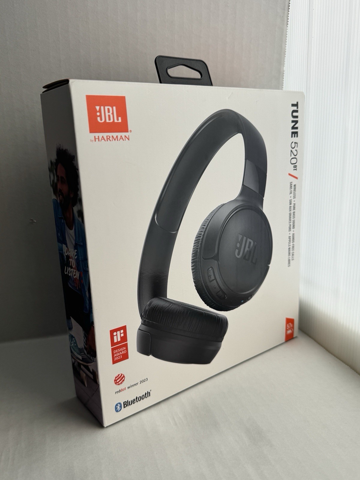 JBL Tune 520BT Wireless On Ear Headphones Bluetooth Pure Bass Black New
