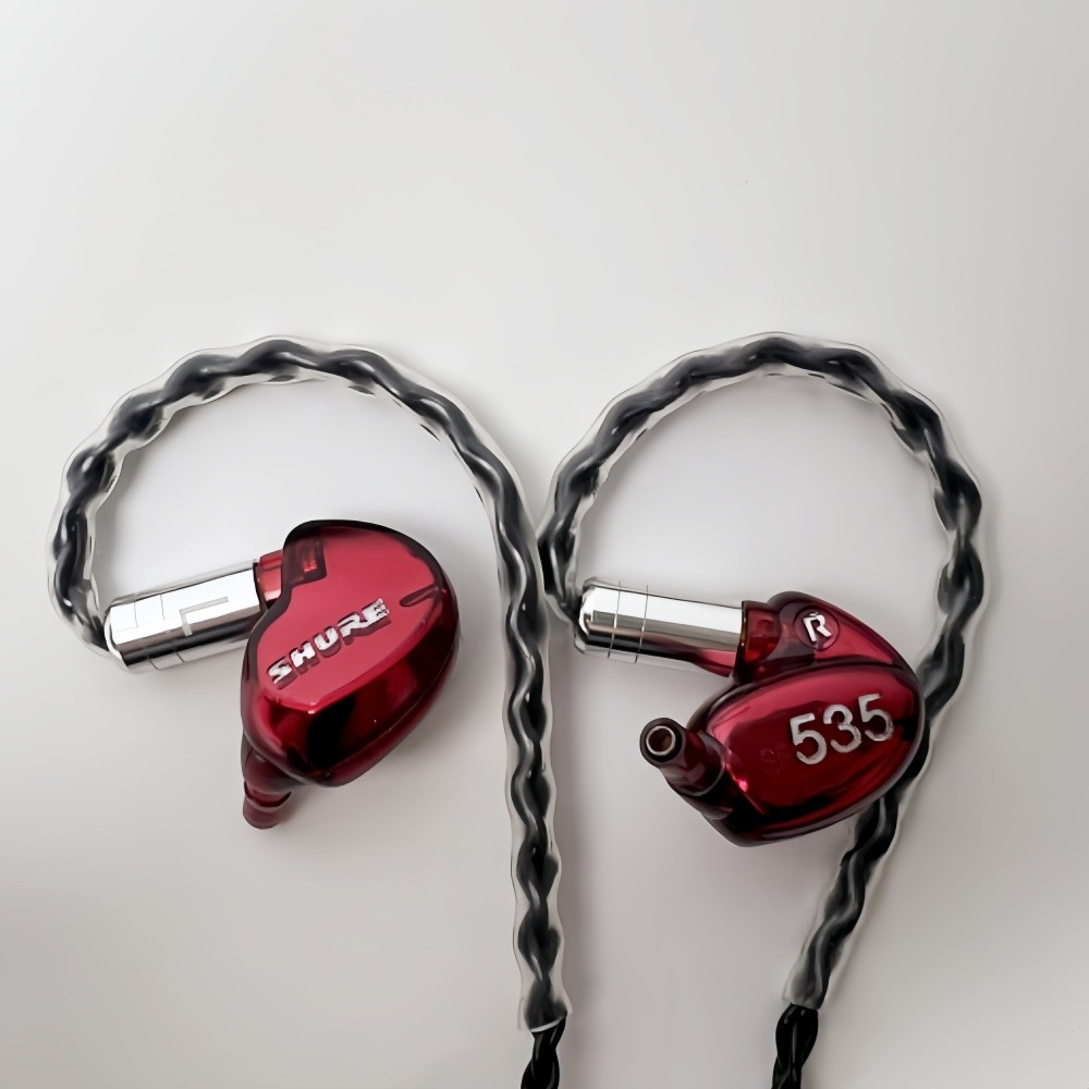 Shure SE535 Sound Isolating Earphones With 3.5mm Pro Cable Black-Red Earbuds