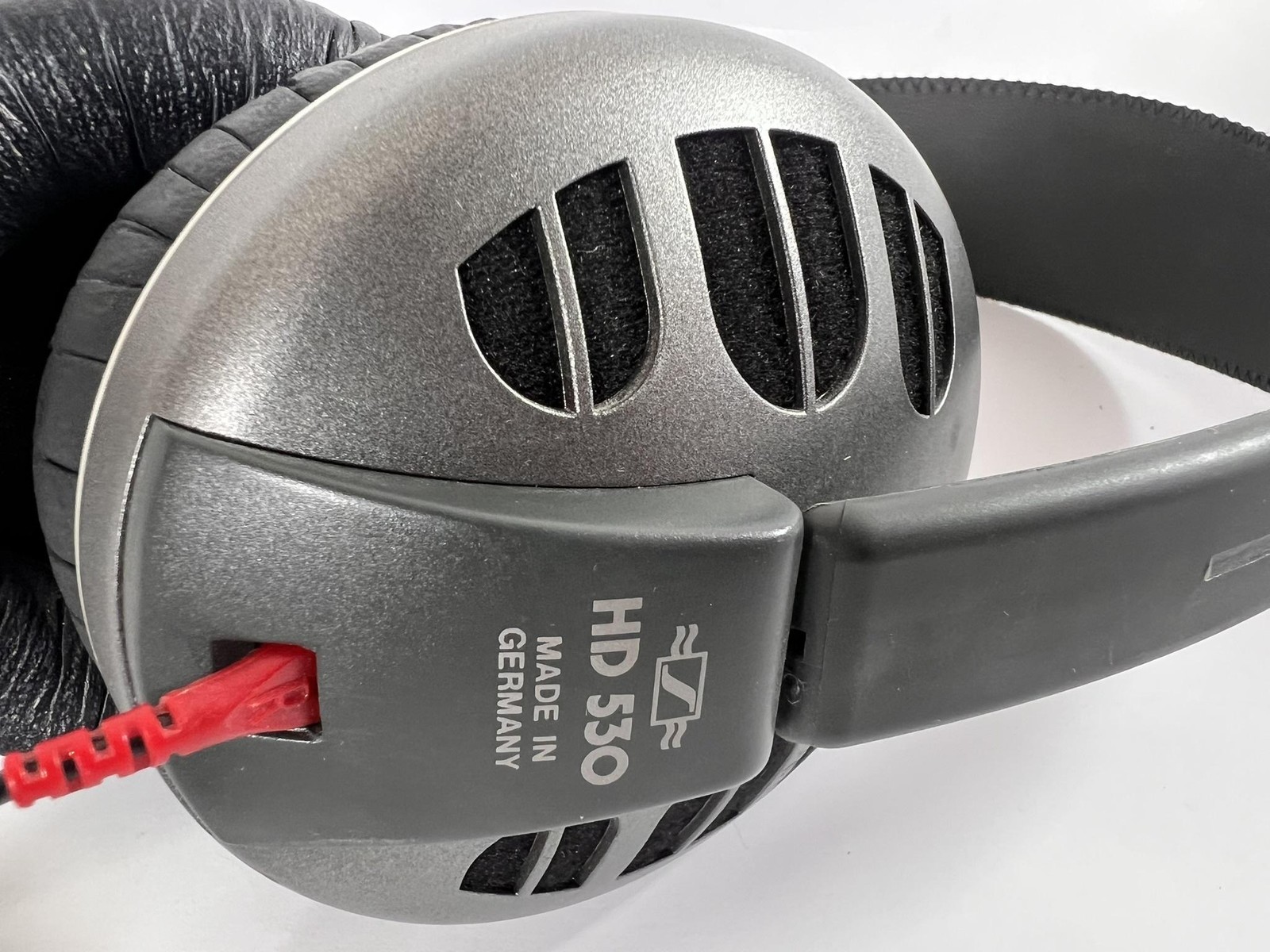 Vintage Sennheiser HD 530 Over-Ear Headphones Gray Open Back 1/4in Plug Germany