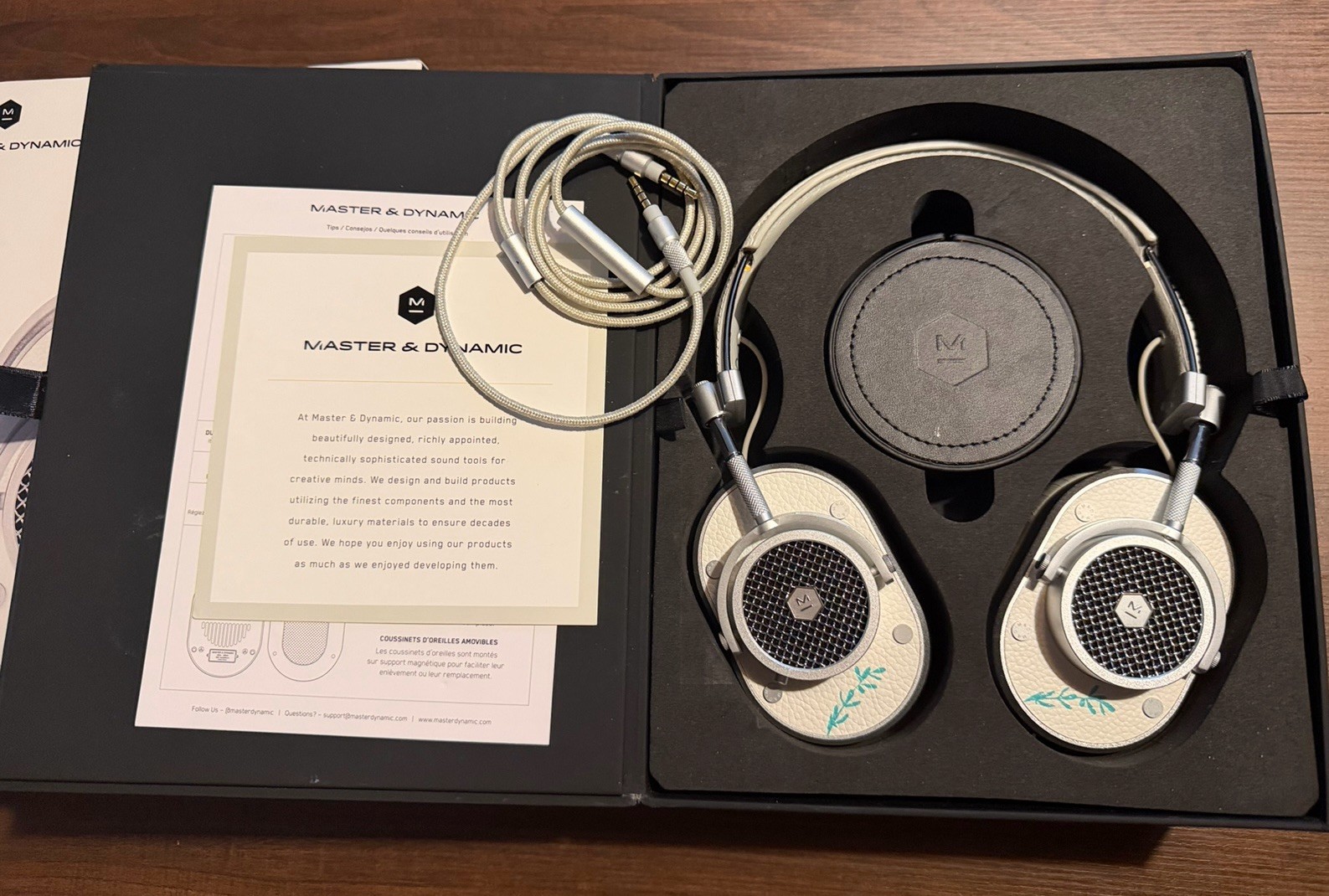 Master Dynamic MH40 White Wired Headphones G2U