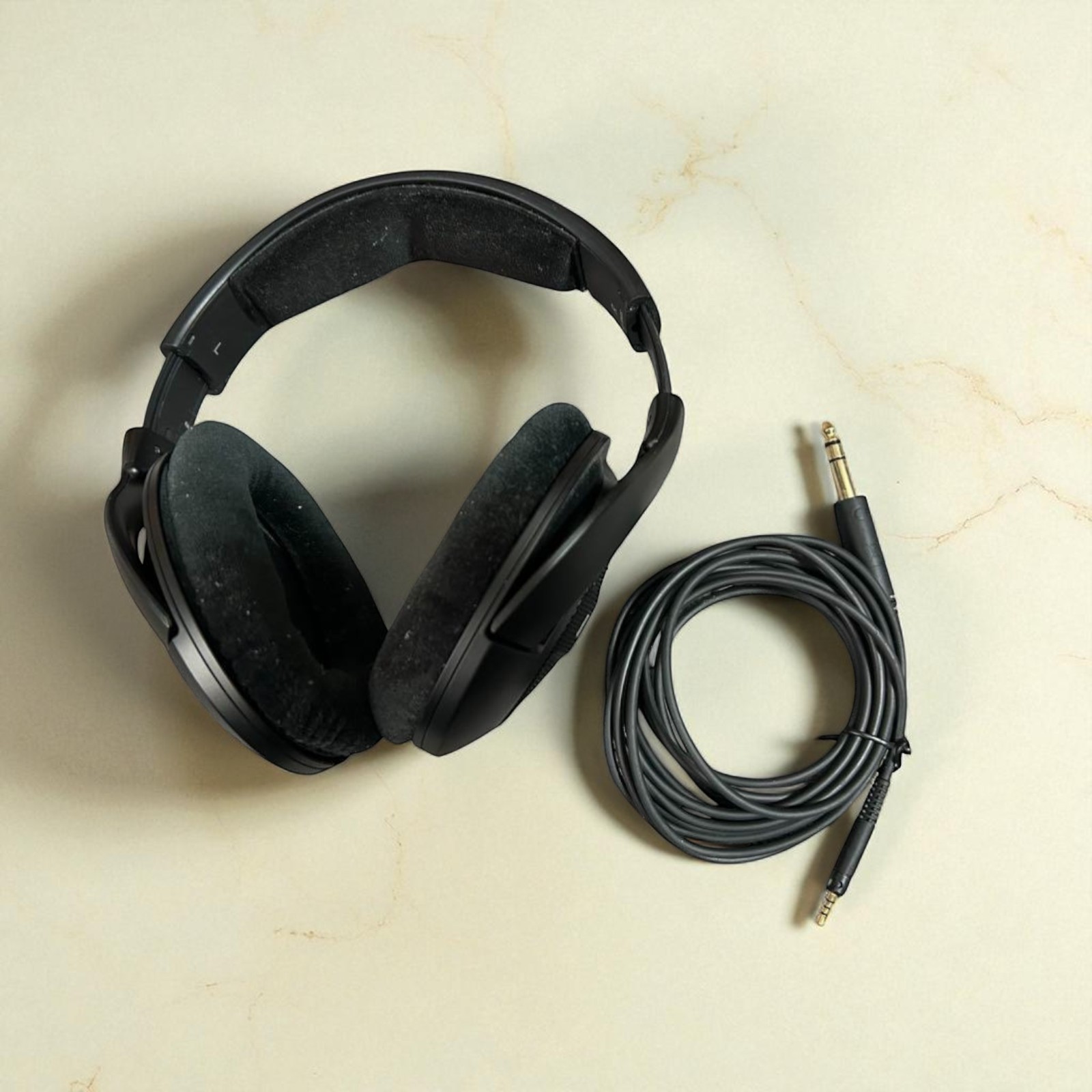 Sennheiser HD560S Open-Back Wired Headphones Dynamic Driver Studio JP
