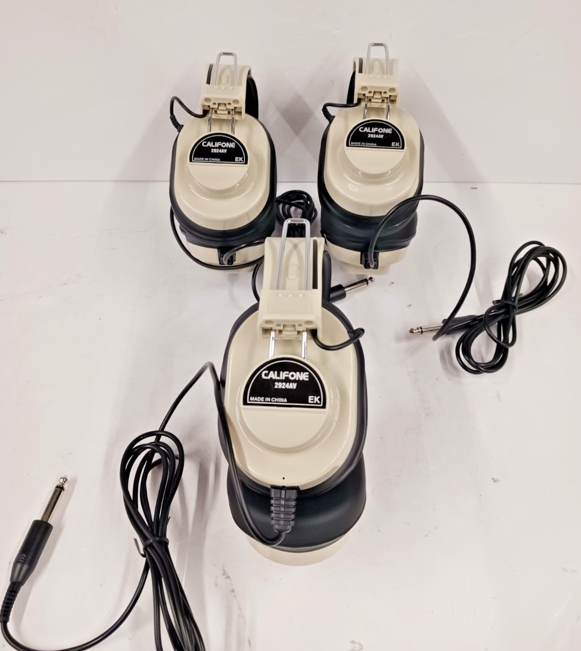 Califone 2924AV-PS Headphones 6ft cord New in Bag Lot Of 3