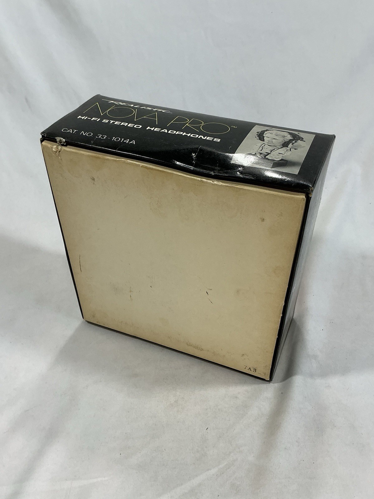 NOS Realistic Nova Pro Vintage Hi-Fi Stereo Headphones Independent Volume w/Box