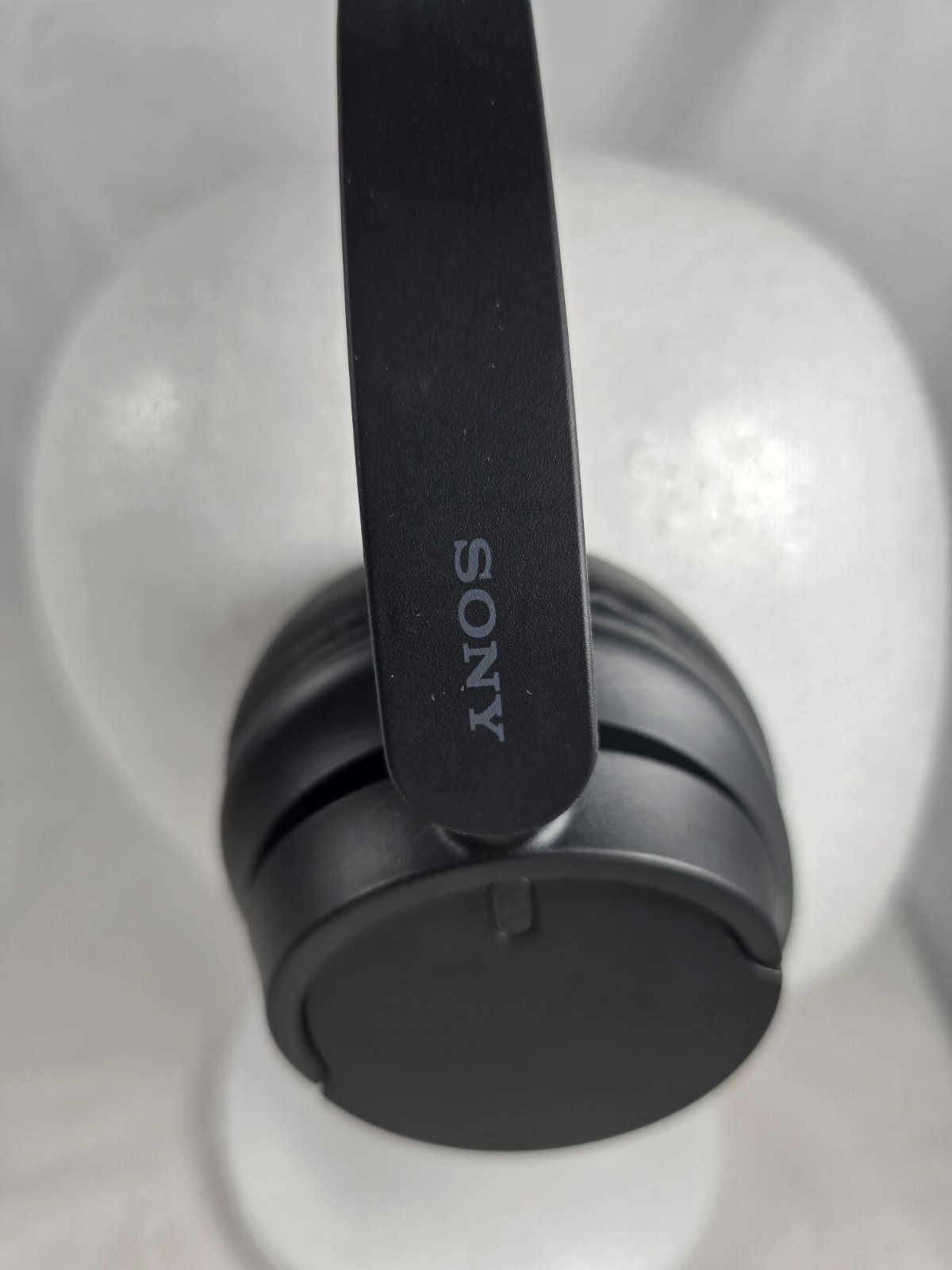 Sony WH-CH720N Wireless Noise Canceling Bluetooth Headphones Black Complete
