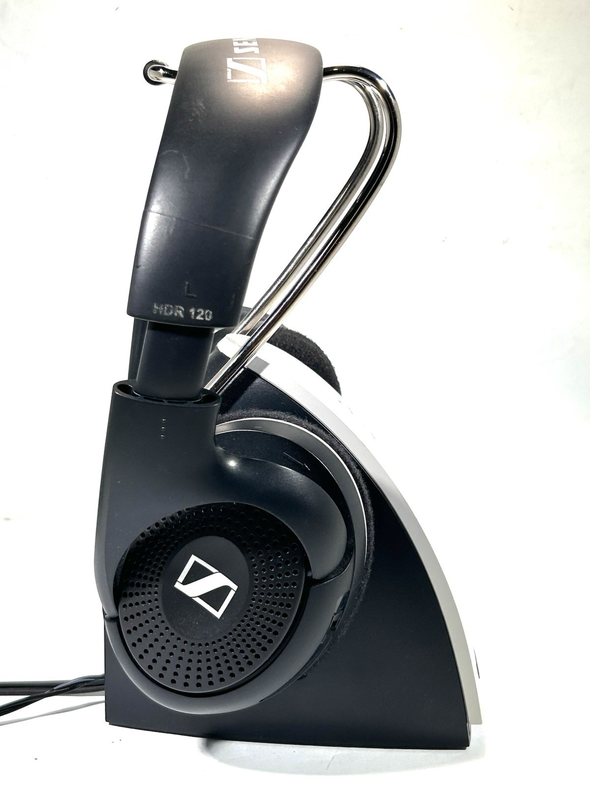 Sennheiser RS 120 RF UHF Wireless Headphones w/ Transmitter Base Black/Gray