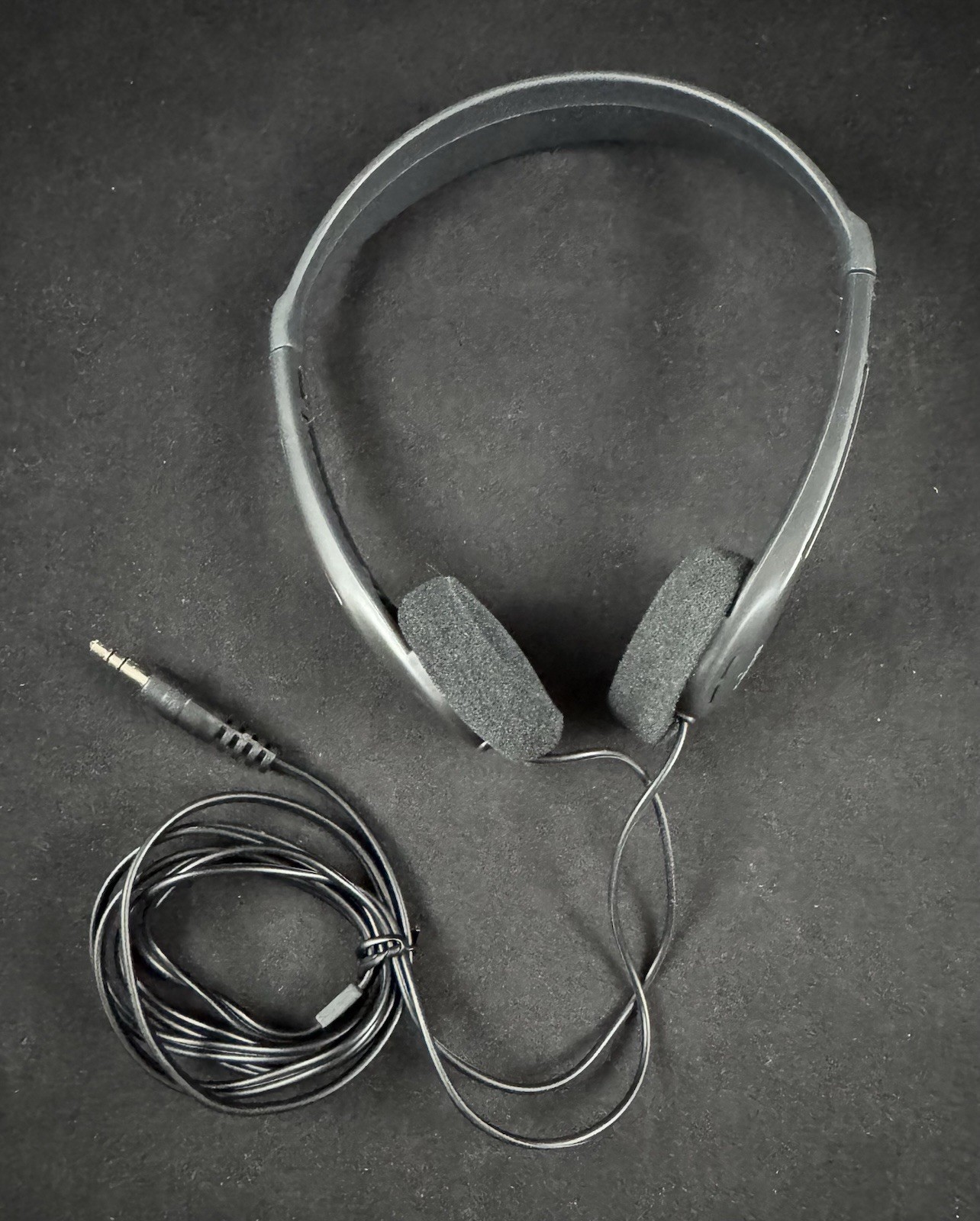 Sony TRH-2 Walkman Lightweight Headphones 3.5mm w/ Foam Pads