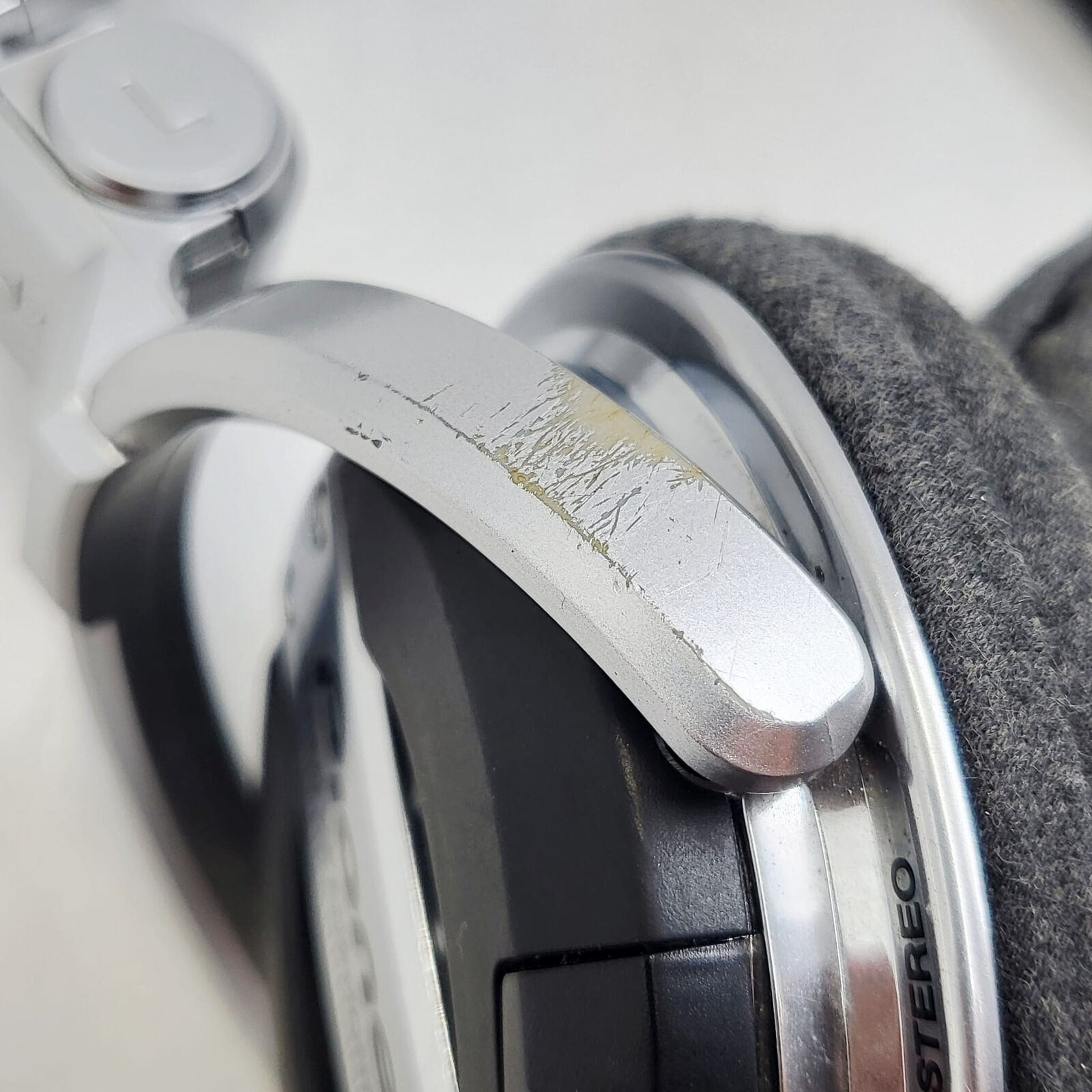 Pioneer HDJ-1000 Professional DJ Headphones – Vintage Silver