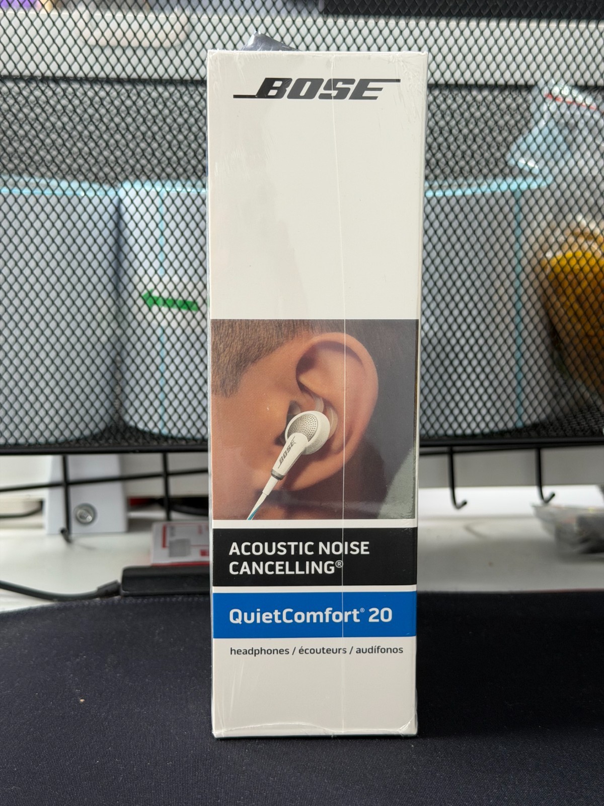 New Sealed Bose QuietComfort 20 Noise Cancelling Headphones For iOS – White