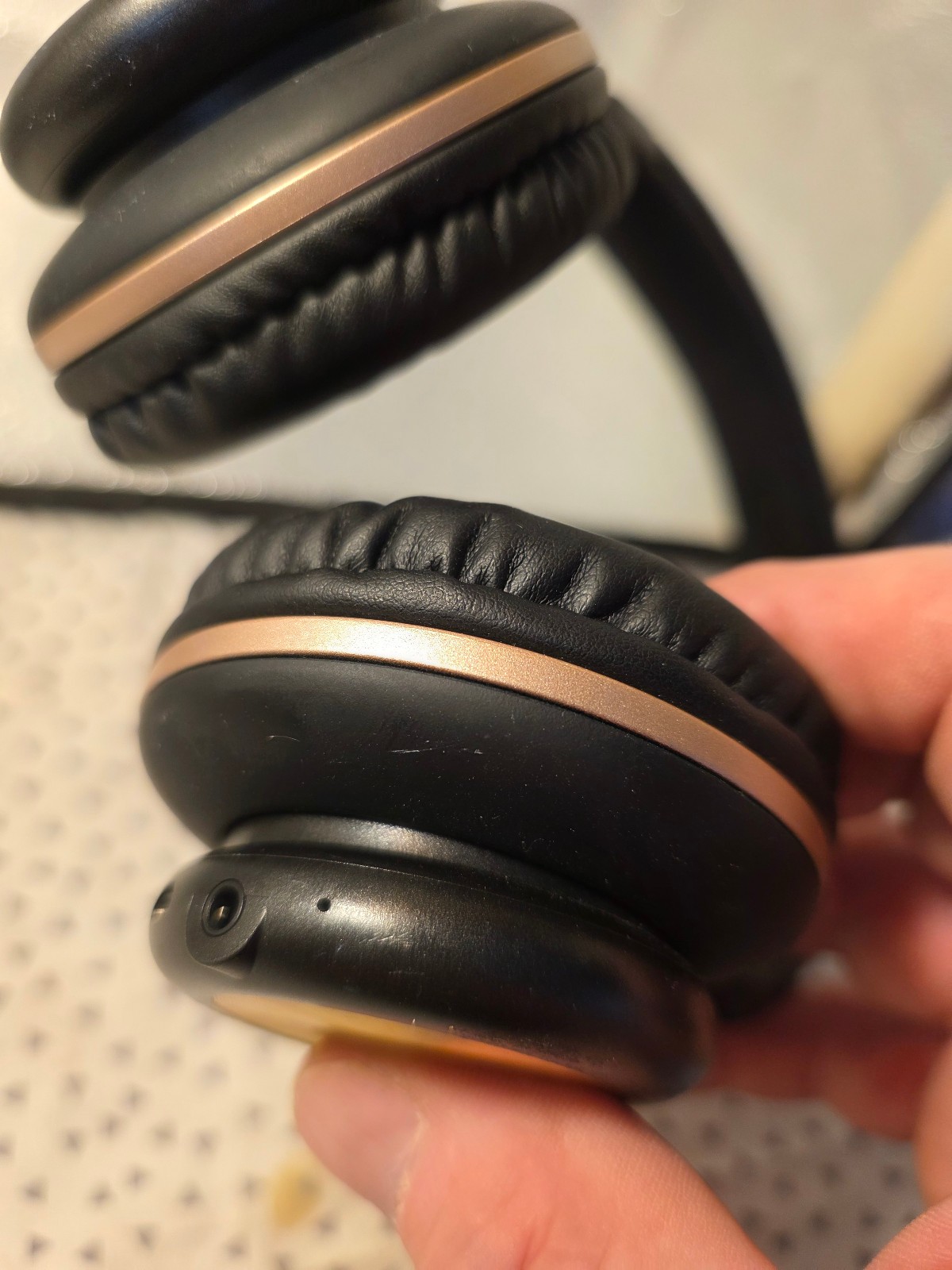 Hype Vinyl Pro Wireless Headphone bluetooth wireless headphones I think Unbrande