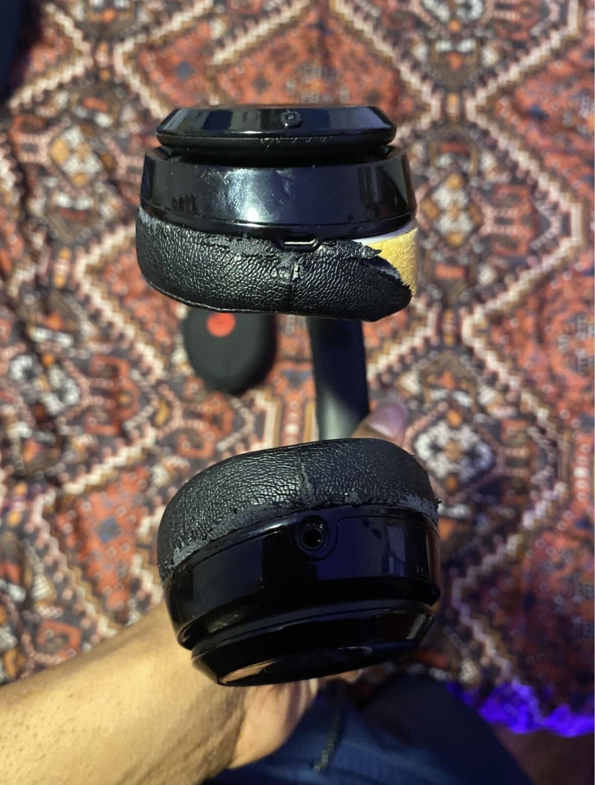 Beats by Dr. Dre Solo3 Over the Ear Headphone – Gloss Black