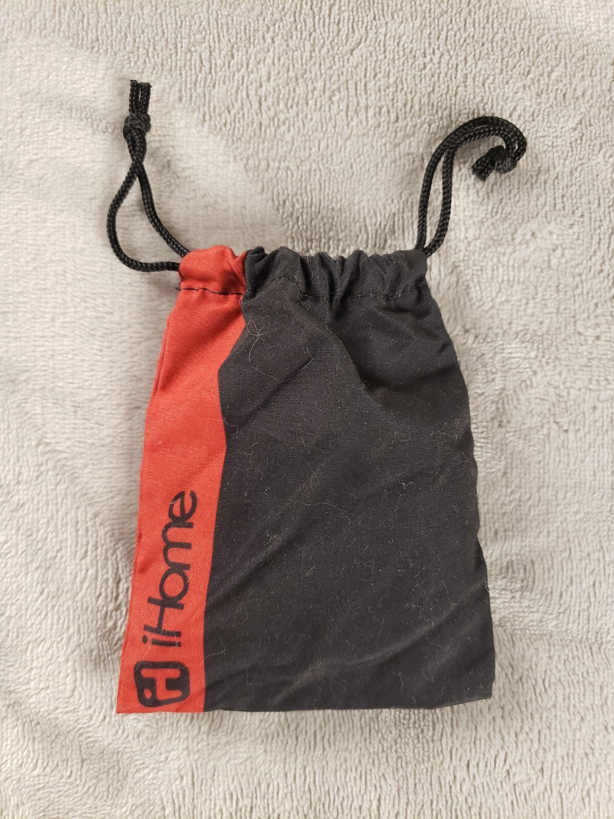 iHome Bluetooth Red and Black Wireless Ear Buds with Tote Bag