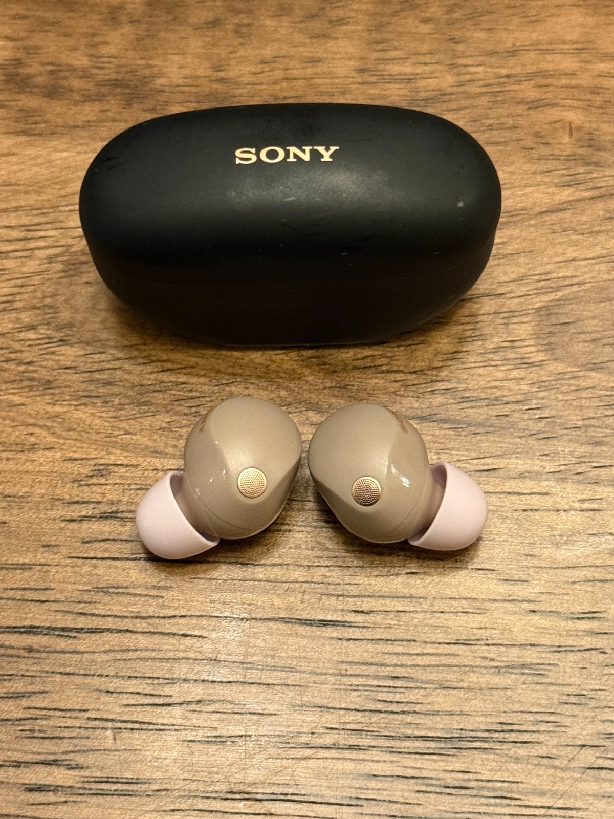 Sony WF-1000XM5 Earbuds Wireless Noise Cancelling – Smoky Pink – Black Case