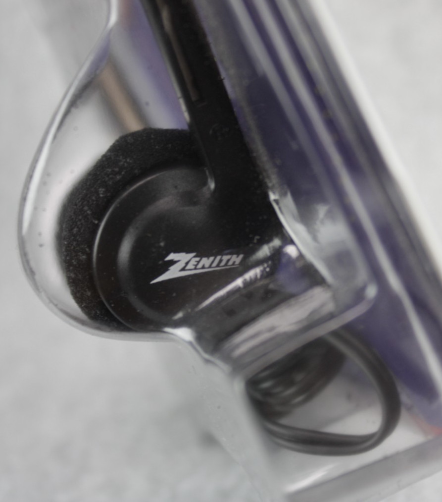 Vintage NOS Zenith Stereo Head Phones 3.5 mm 4Ft Cord Lightweight 80’s FREE SHIP
