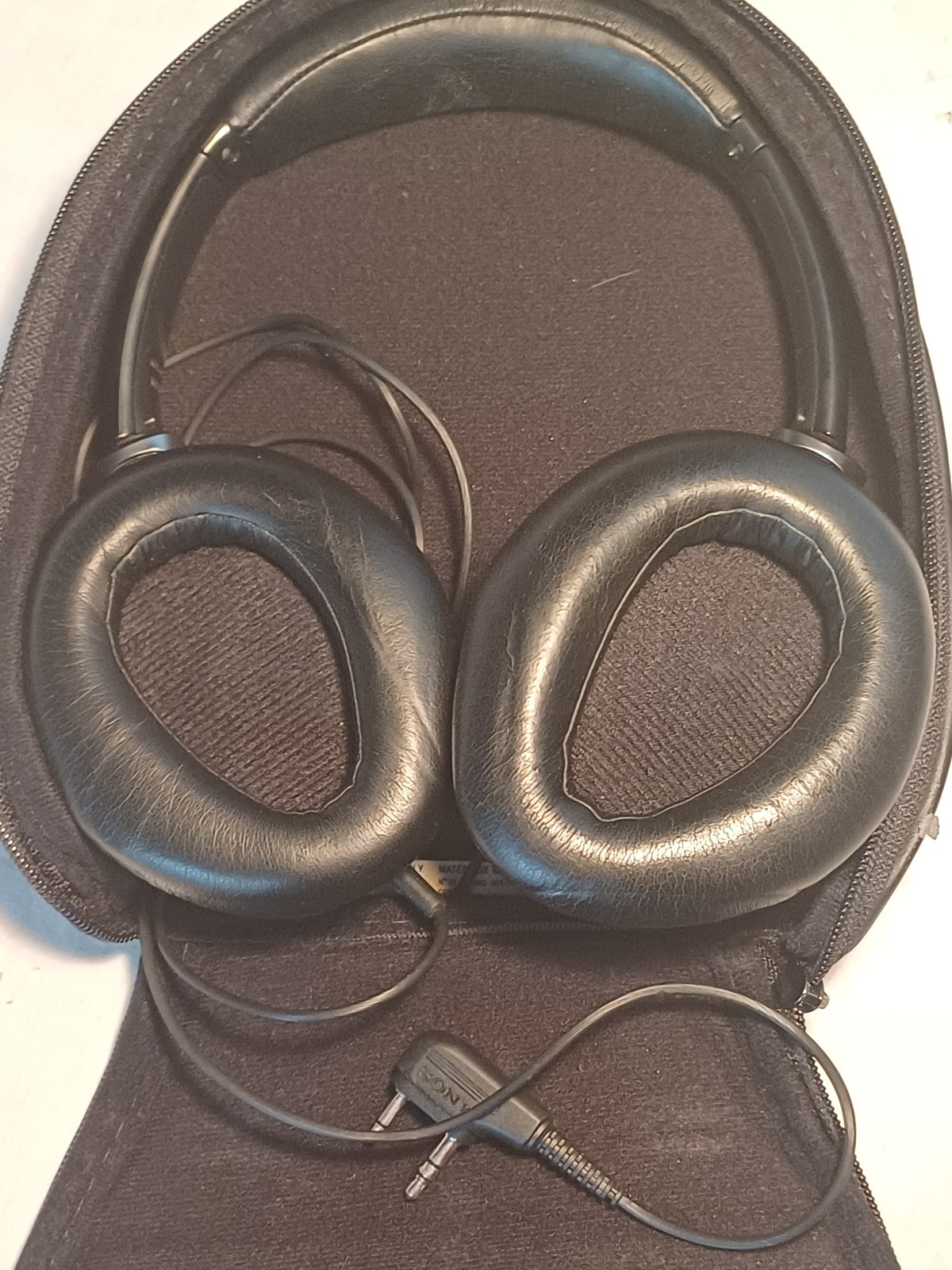 Sony MDR-10RNC Headband Wired Headphones Black brand new ANA Airlines With Case