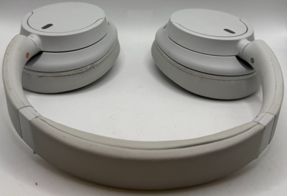 Sony Noise Canceling Wireless Headphones Model YY2966 WH-CH720N