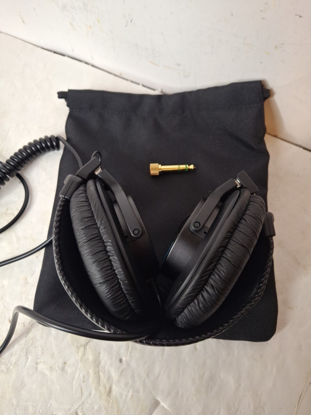 Sony MDR-7506 Sound Monitor Headphones (Black) Bag And Jack Excellent Condition