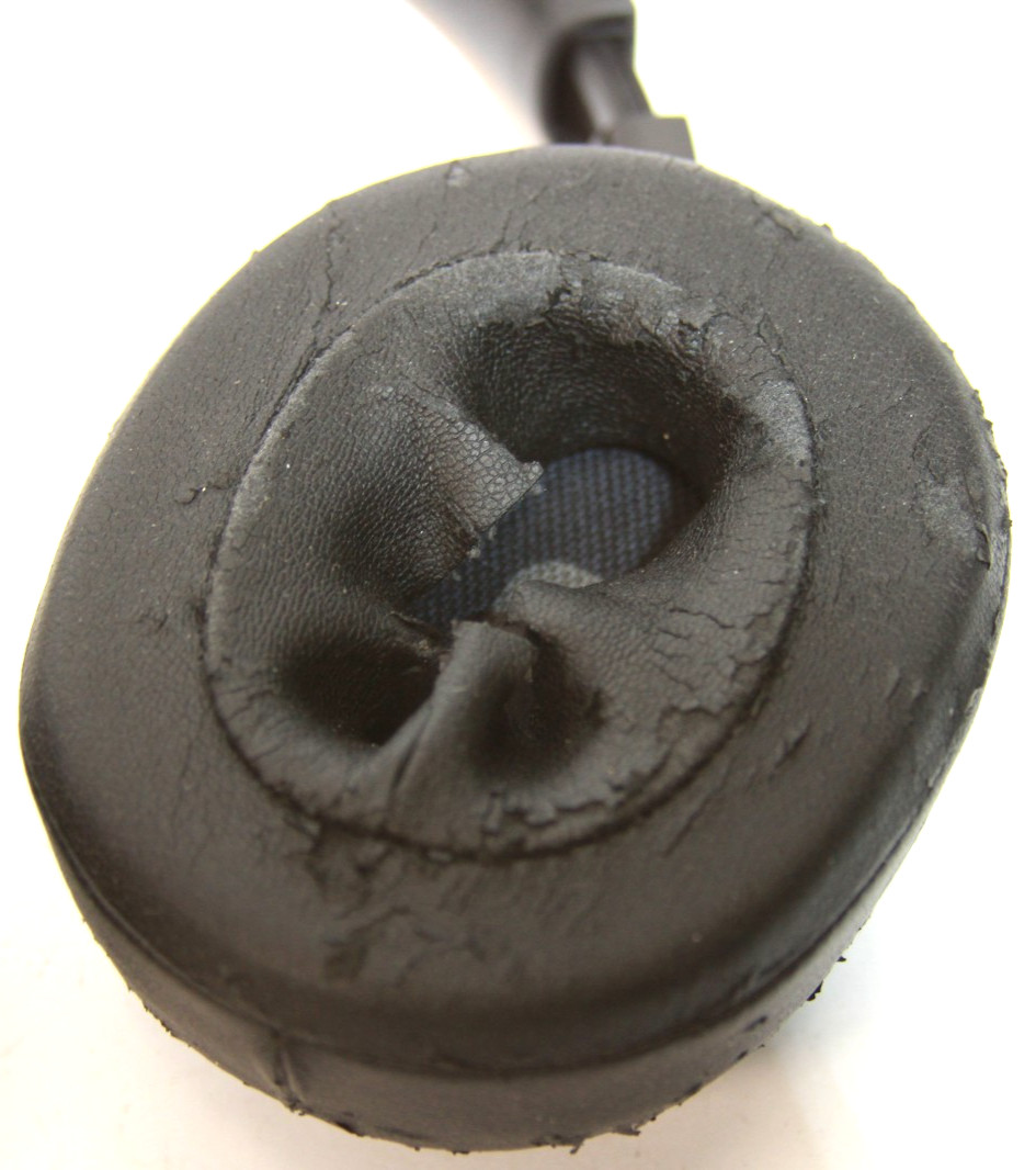 Wholesale LOT of 4 JBL Wireless Bluetooth Headphones Repair Parts AS-IS