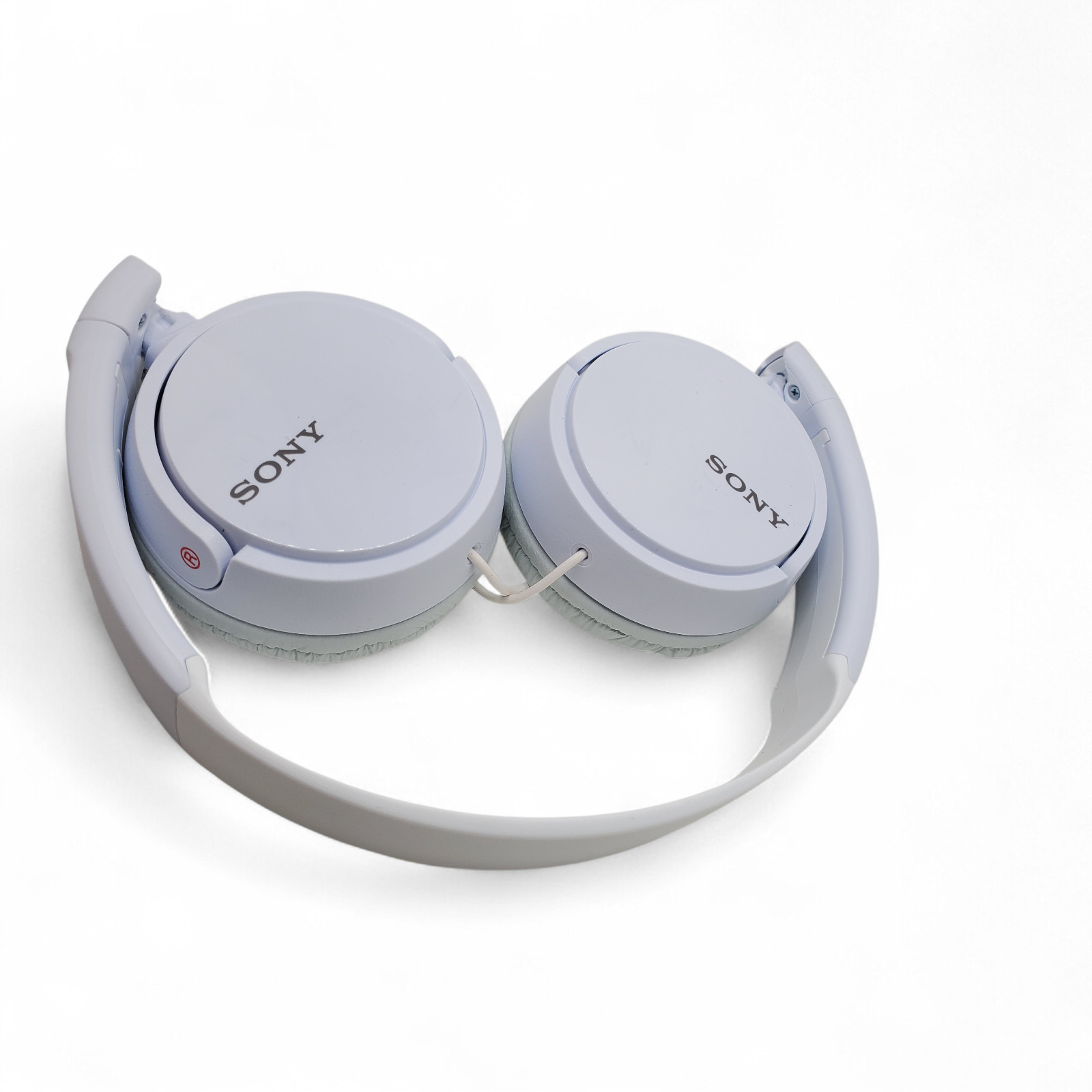 Sony MDR-ZX110 Ear-Pad (On the Ear) Headband Headphones – White