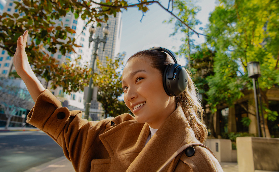JBL Tour One Wireless Bluetooth Over-Ear Noise Cancelling Headphones Hands-Free