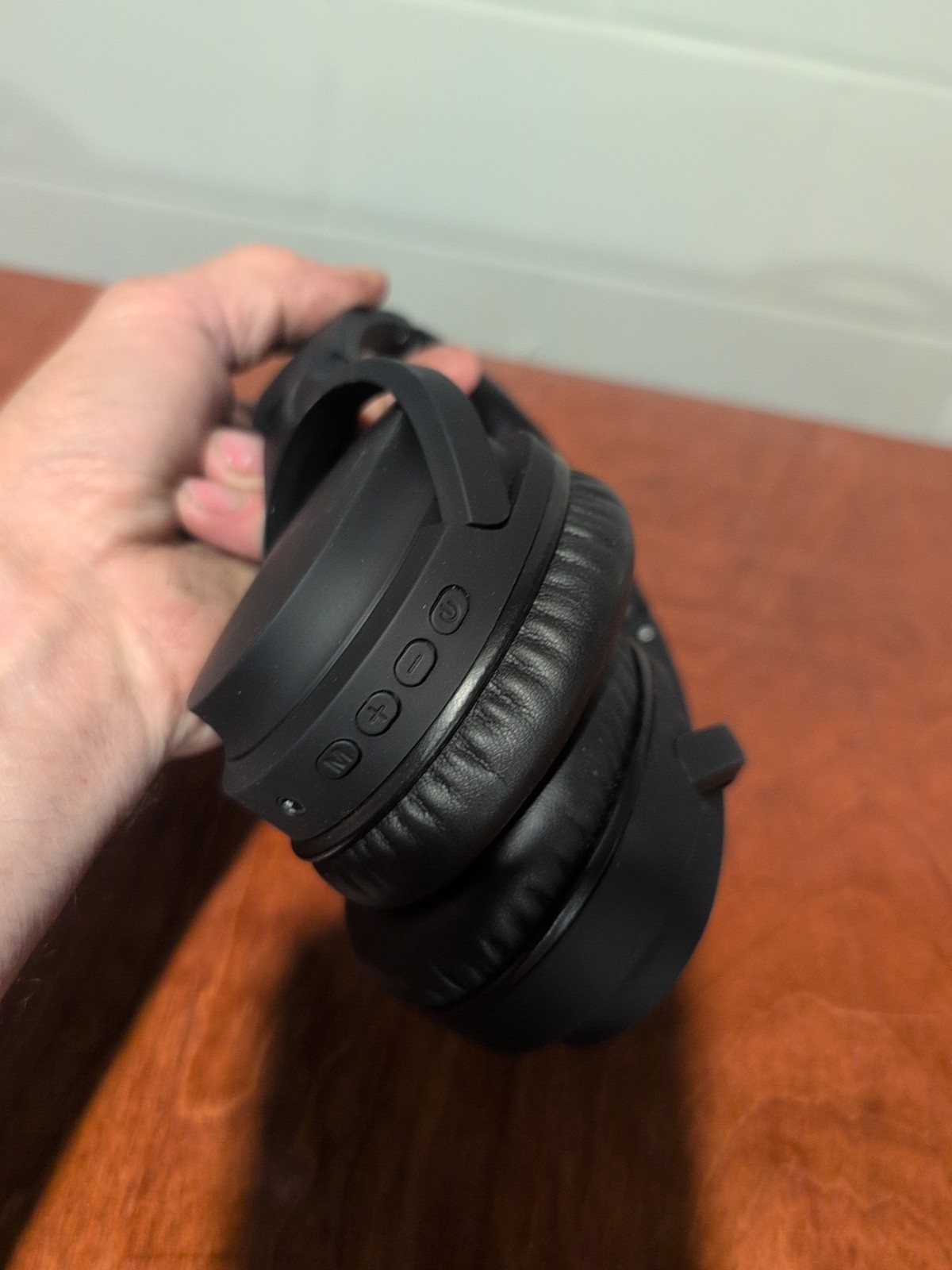 Used No Charger Included Gen Tek Stereo Headphones Over Ear. -USED-