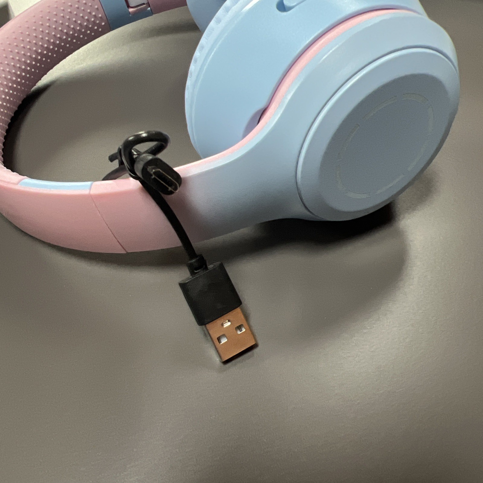 LED Adjustable Wireless Headphones Pink/blue Kids Adults Fold Up To Store