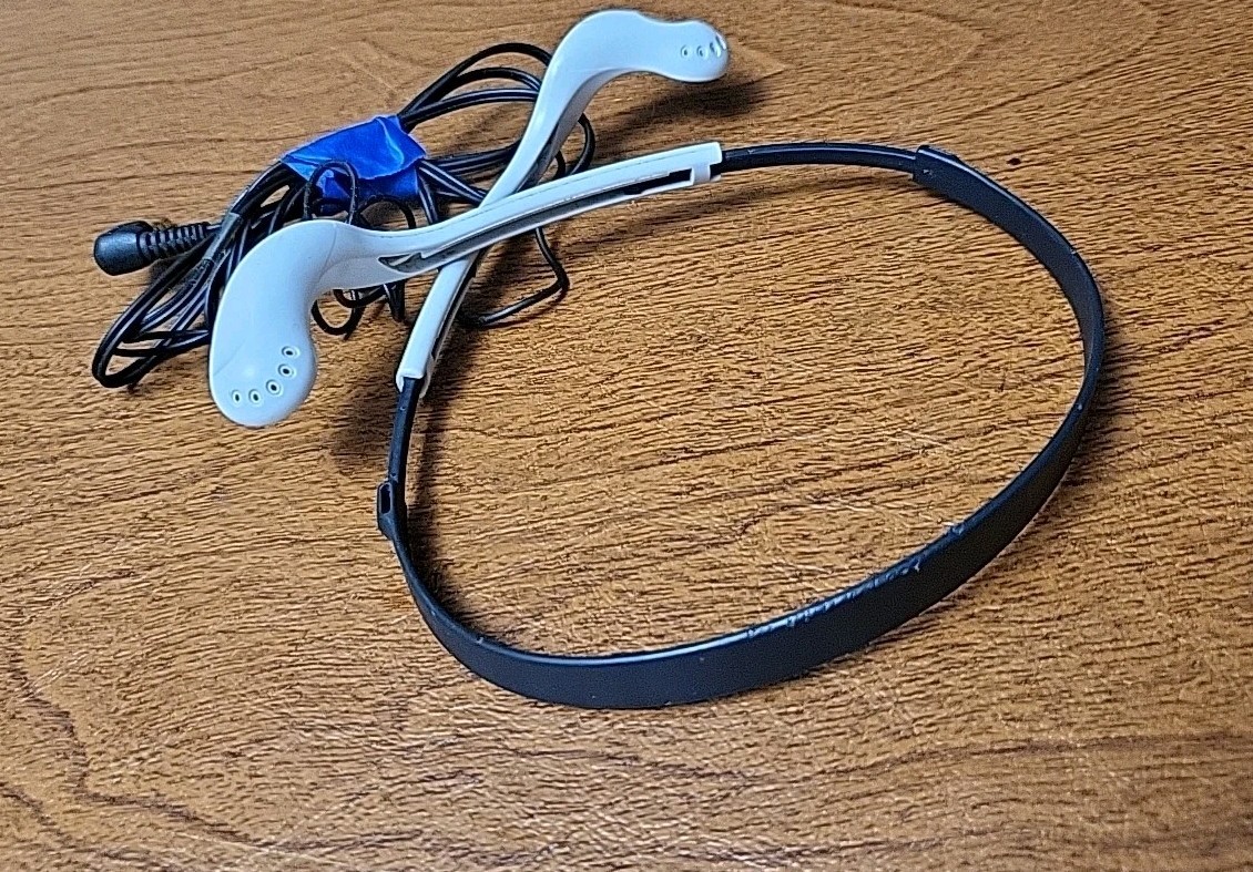 Sony MDR-W014 Sports Stereo Headphones Tested Orange White