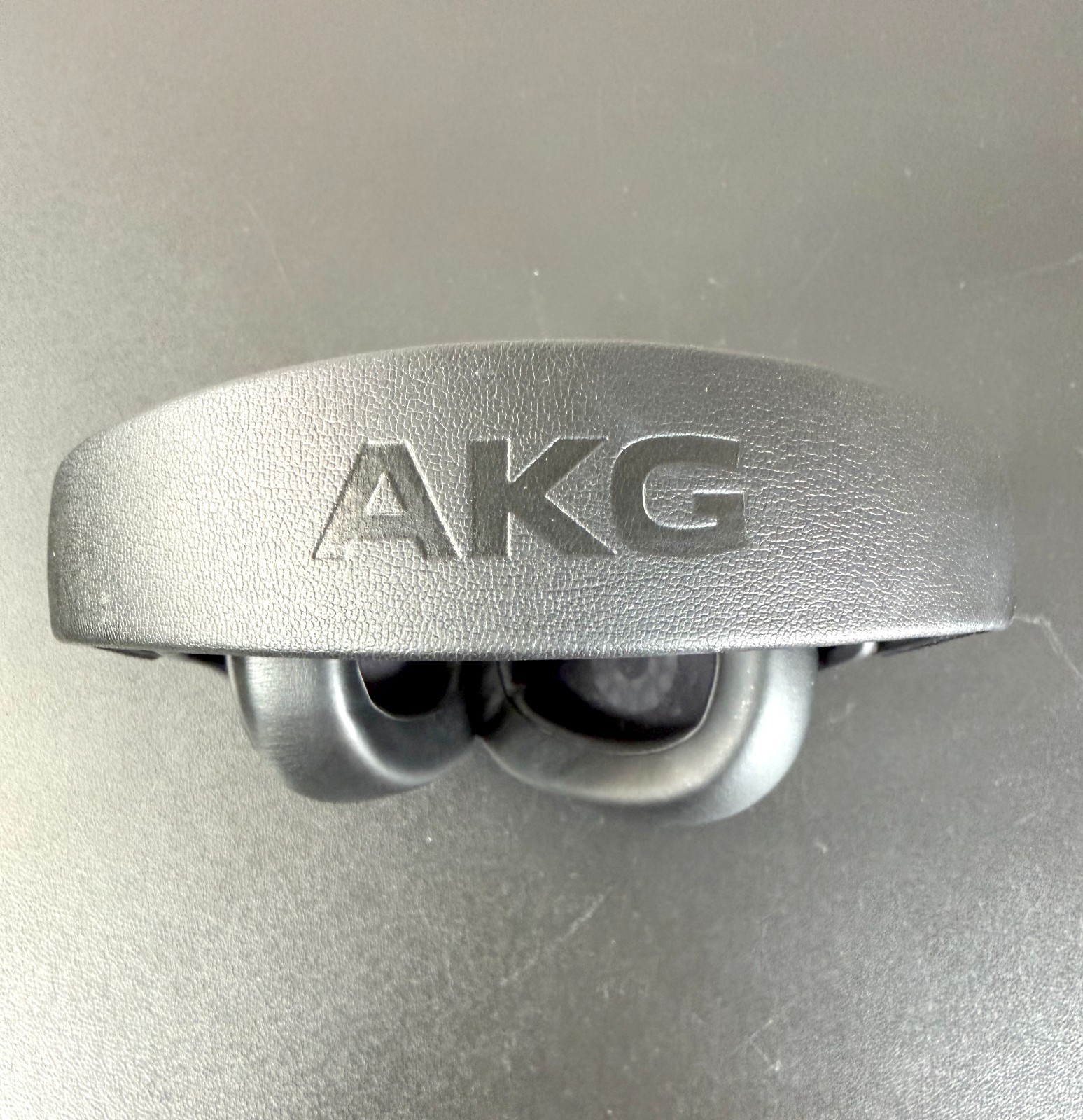 AKG K371 Over-Ear Oval Closed-Back Pro Studio Headphones 50MM Drivers / Swivel