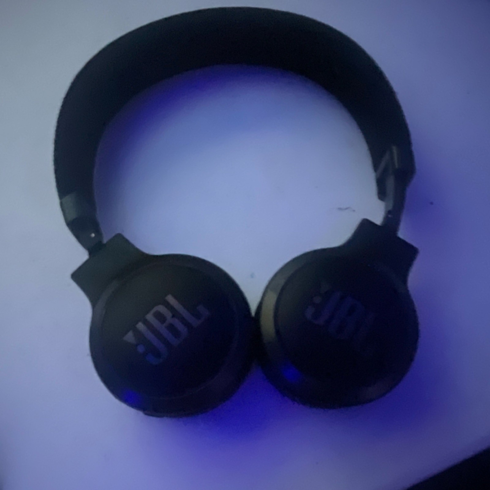 JBL Over-Ear Headphones Black Headband Double Ear-Cup (Over the Ear)