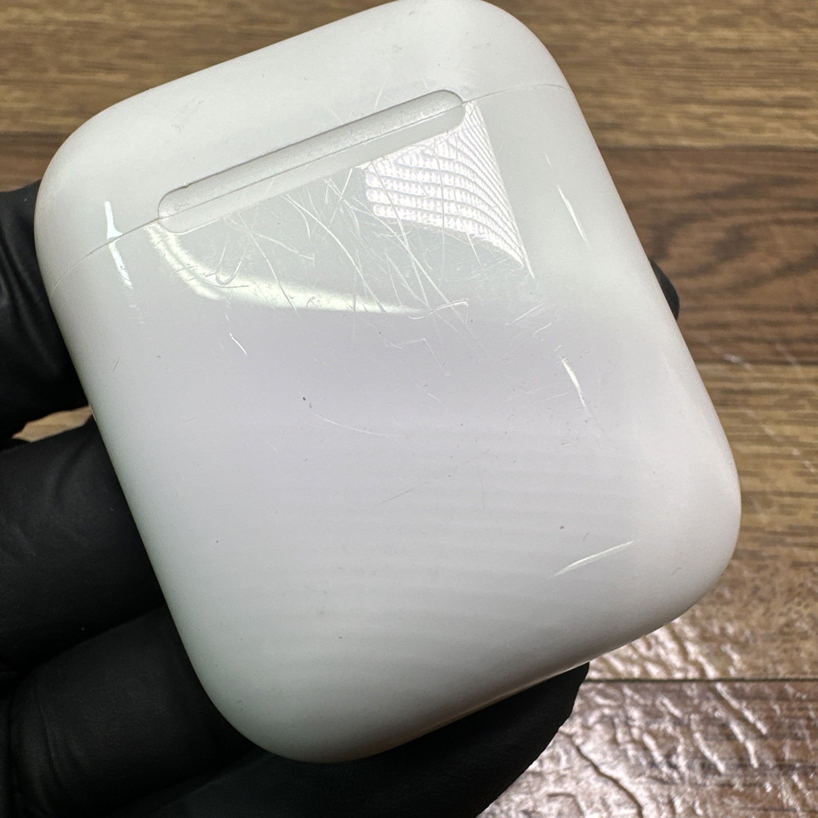 Apple AirPods Standard with Charging Case A1602 / READ