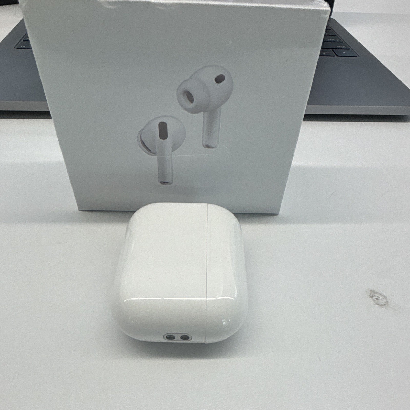 Apple AirPods Pro 3 Wireless In-Ear Earbuds w/ ANC, Charging Case, White
