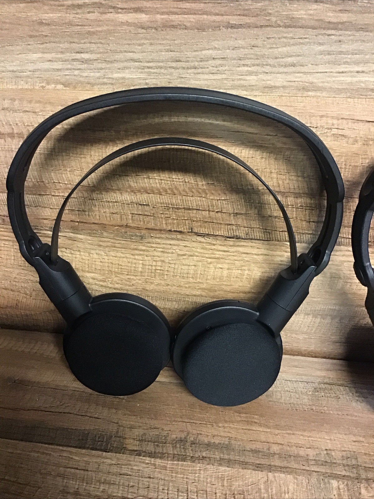 Pair Of 2005-2020 Honda Odyssey Pilot Rear Entertainment Wireless Headsets EUC