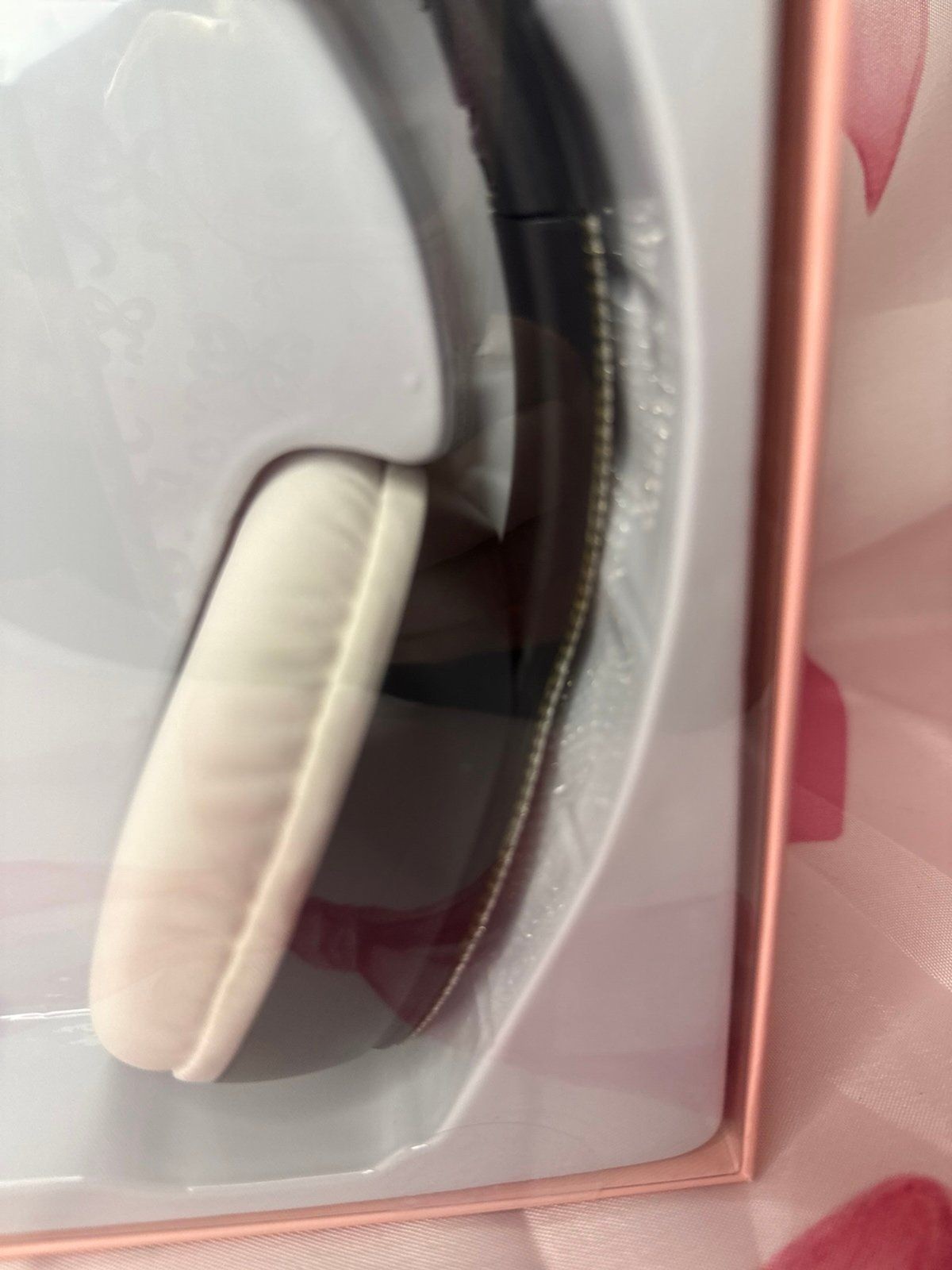Viral Juicy Couture Rhinestone Wireless Headphones