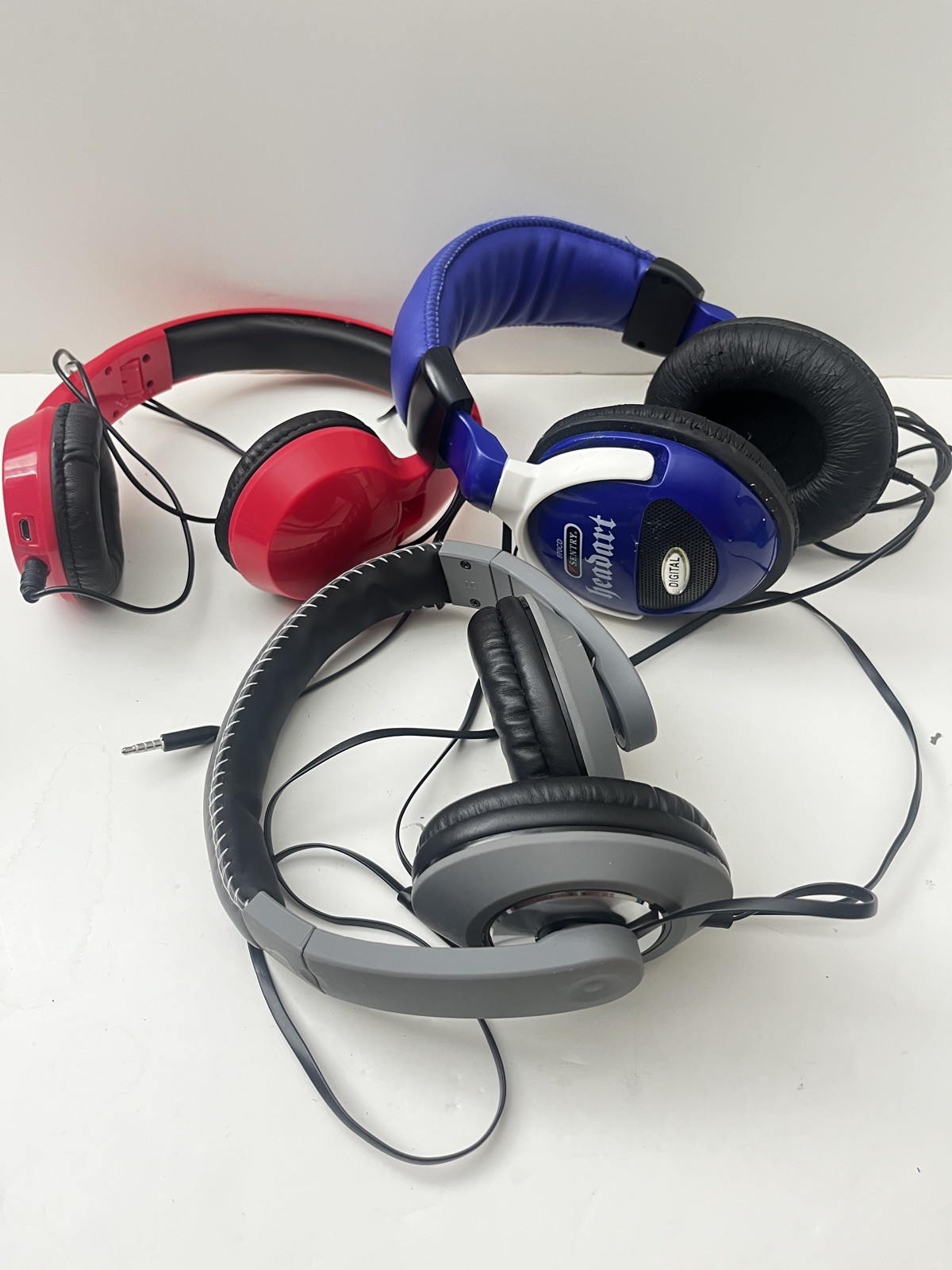 Working Assorted Bundle Lot Set Of 7 Gaming & Headphones – Sold As Is