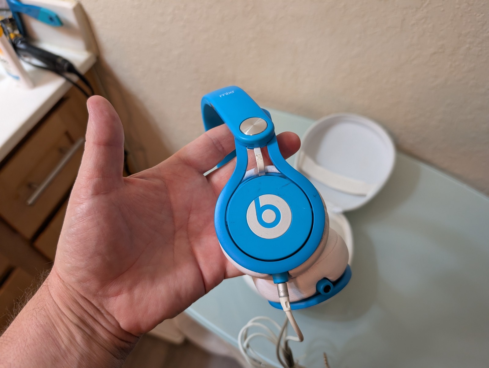 USED Working Beats Mixr Wired Headphones David Guetta Limited BLUE & Case READ