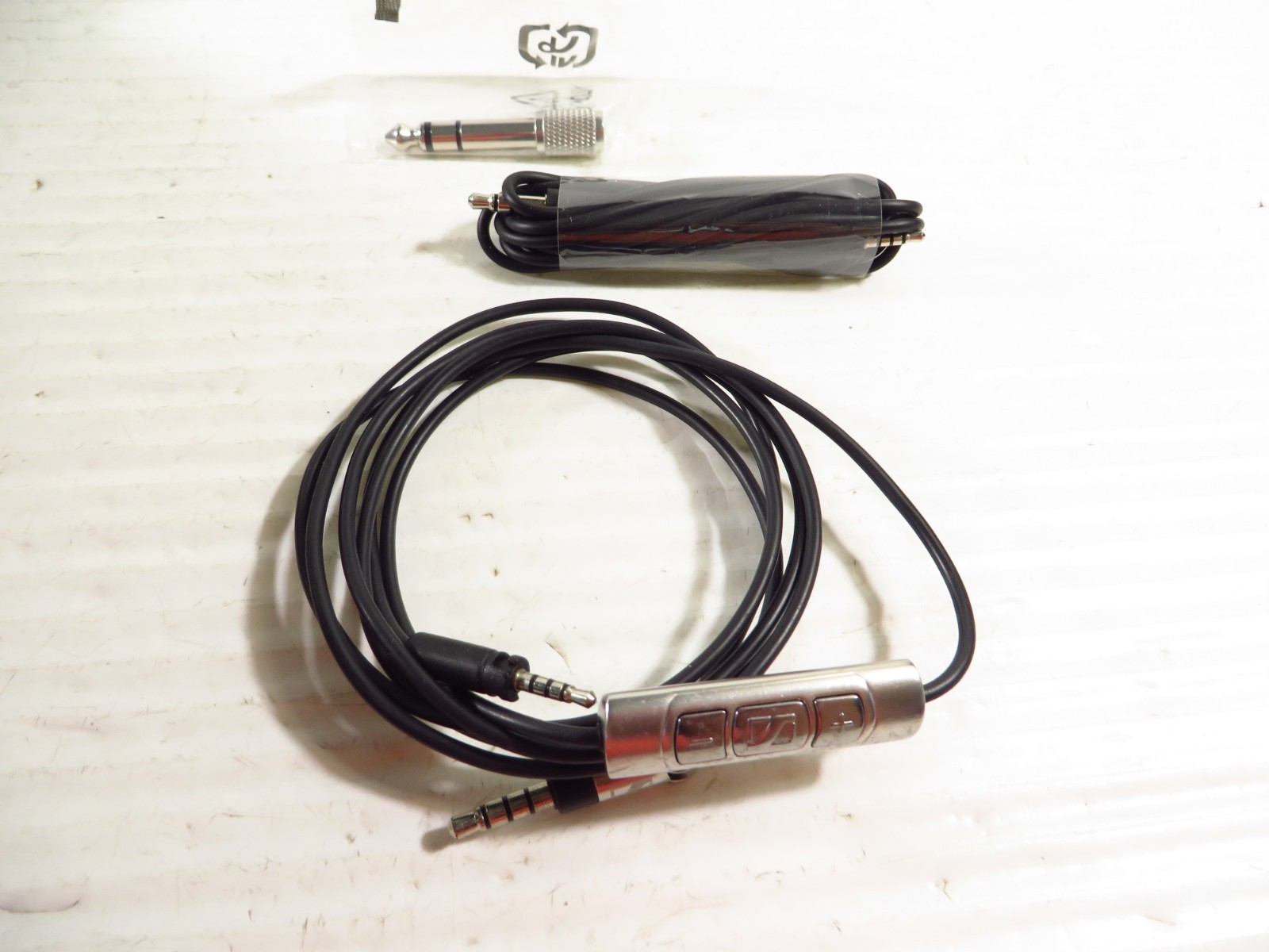 Sennheiser Momentum 1.0 Wired Headphones Over Ear (Brown) w/ Case, Works Great