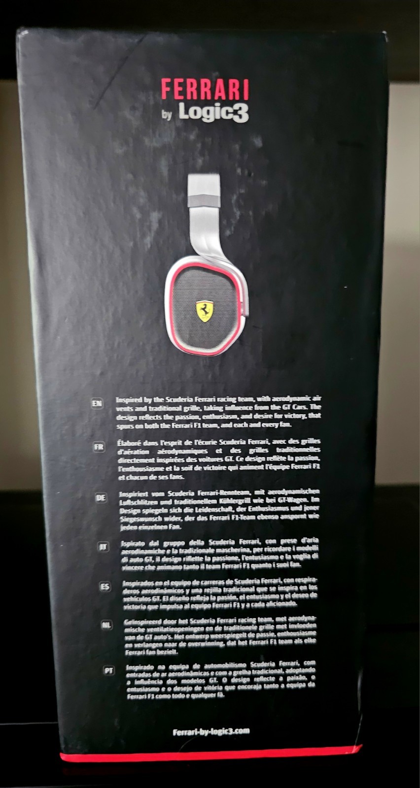 FERRARI by Logic3 – R300 Active Noise Cancelling (ANC) Headphones – White/Red