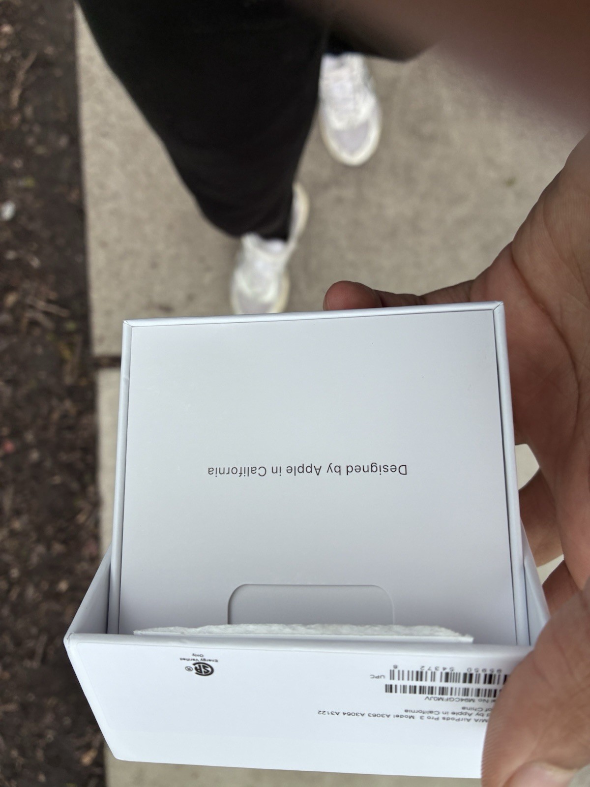 Apple AirPods Pro (3rd Gen) Wireless Bluetooth In-Ear Earbuds White A3053